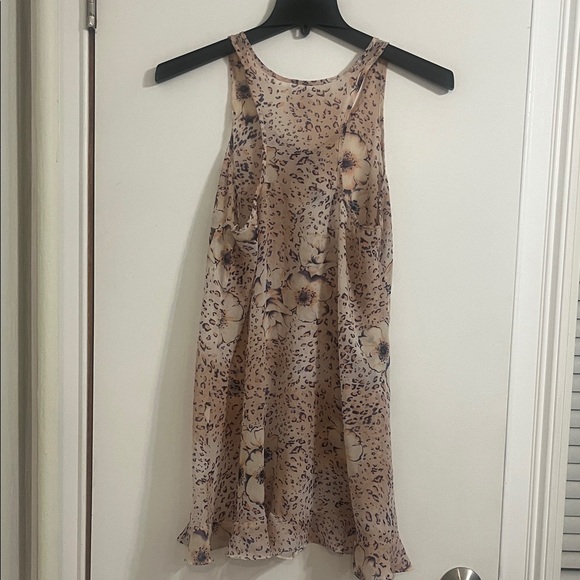 Floral Print Sleeveless Dress - Picture 5 of 9